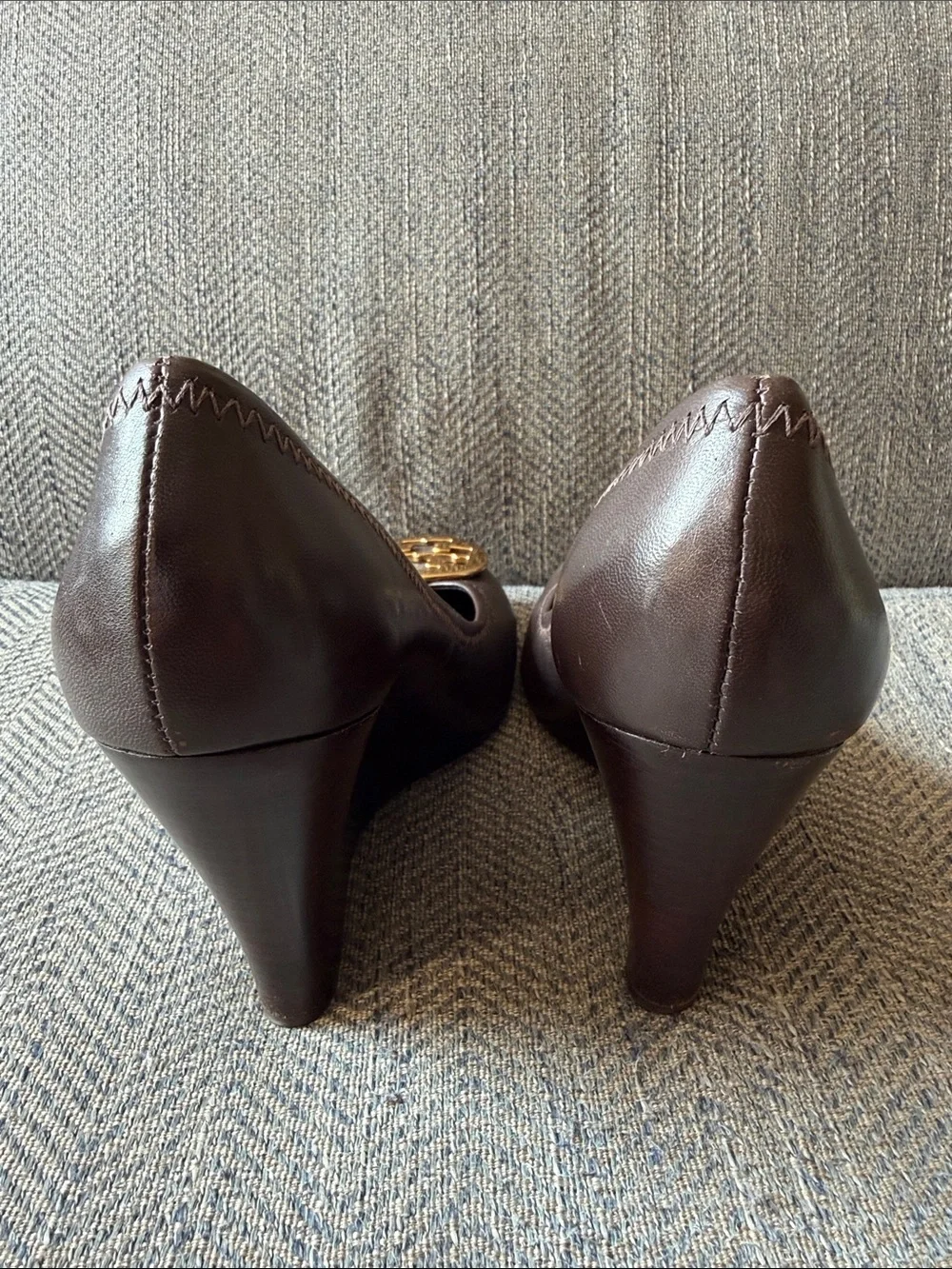 Tory Burch Alice Women’s Brown Leather Wedge Heels Size: 9.5M